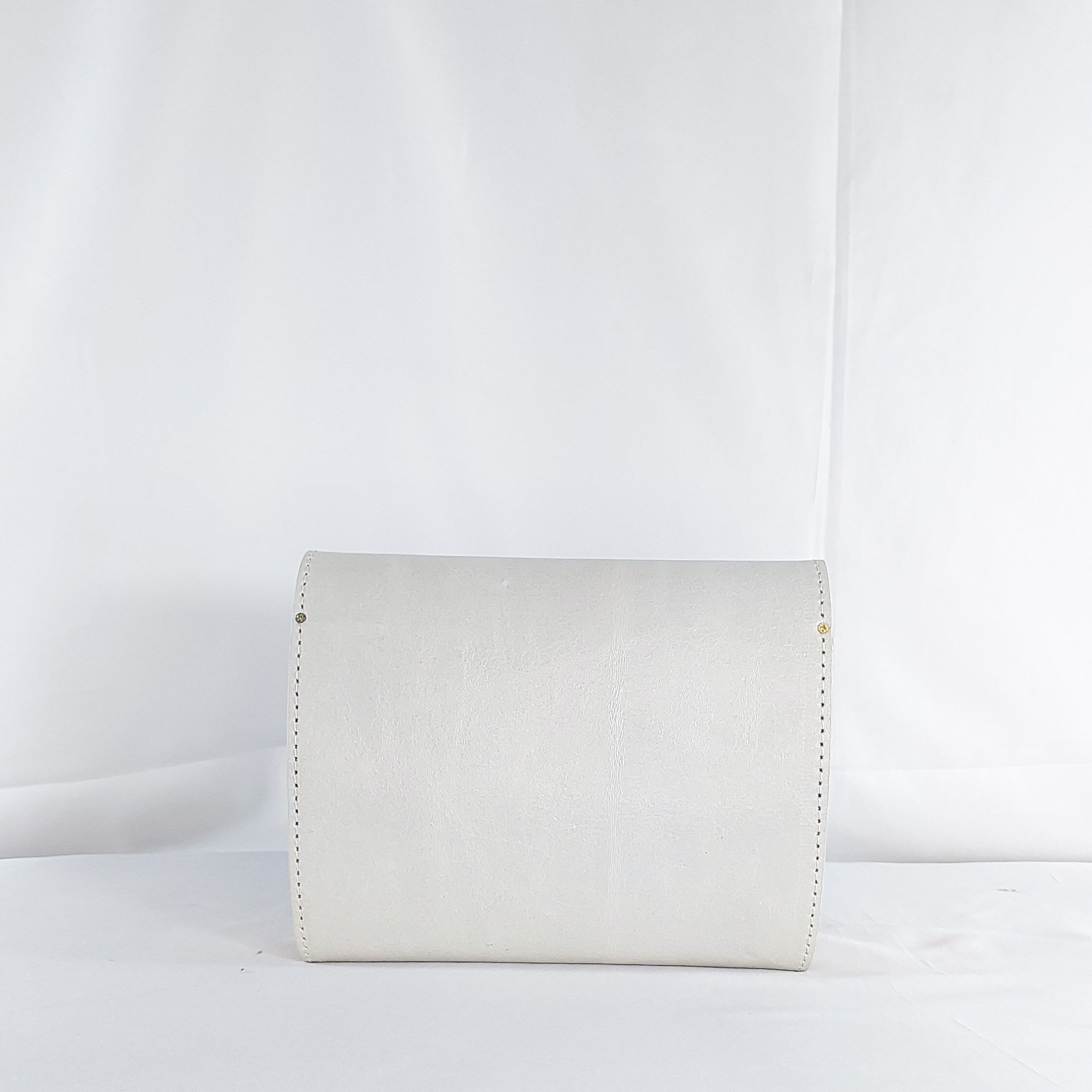 KLENAM CLUTCH IN IVORY - Image 3